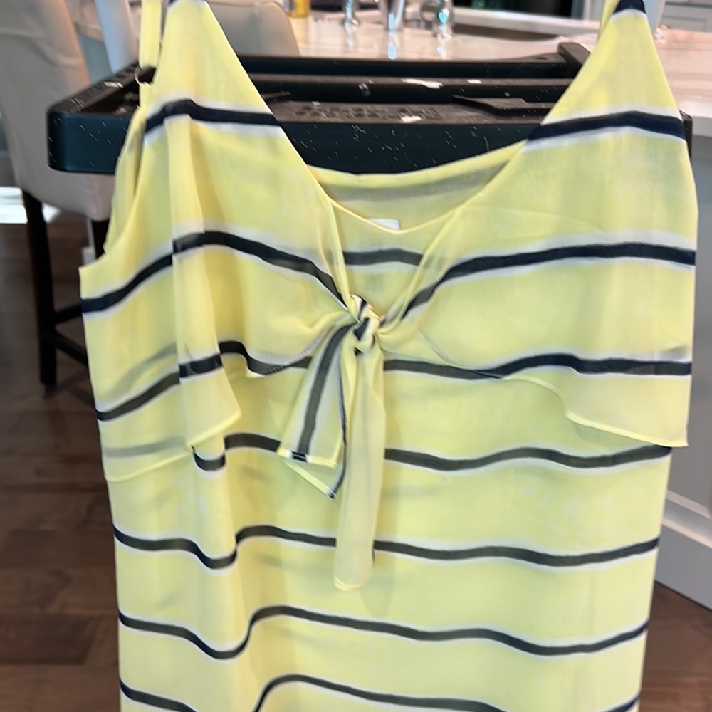 Cabi Top - Picture 2 of 5